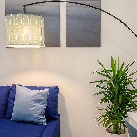 Calmness Of The Sea Apartment Специя Екстериор снимка